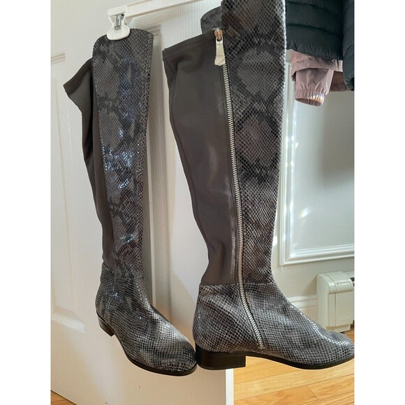 Michael Kors Boots Womens 6.5 M Zip Riding Boot Grey Snake Pattern Leather - Picture 3 of 8